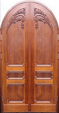 Металлическая арочная дверь с массивом дуба с 2-х сторон А-7